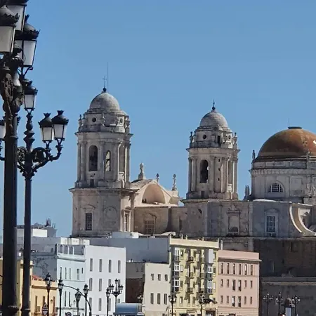 Atico Victoria アパート *