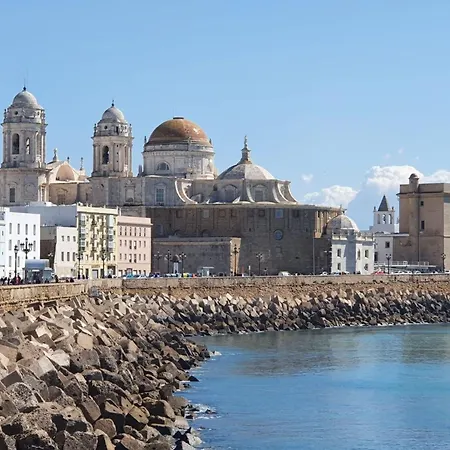 Apartamento ático Victoria *