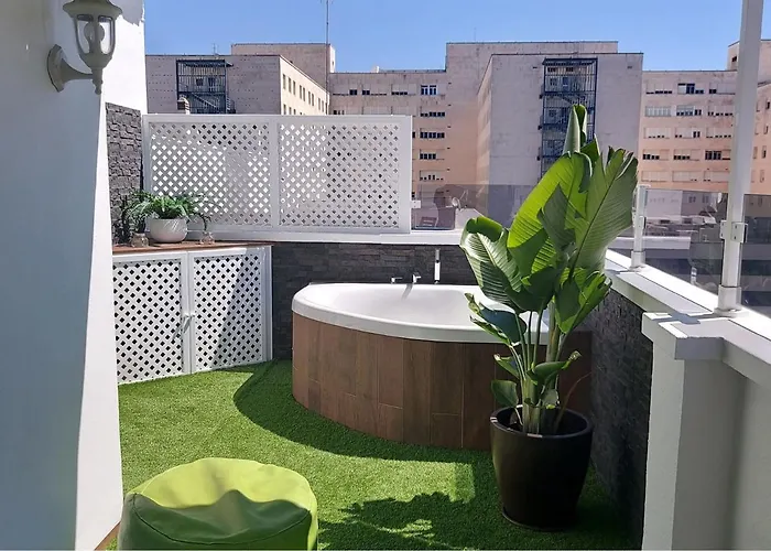 Atico Victoria * 카디스