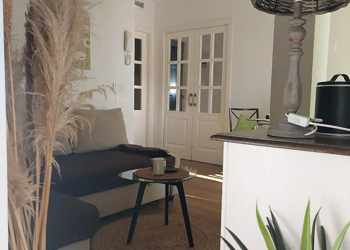 Atico Victoria * 카디스